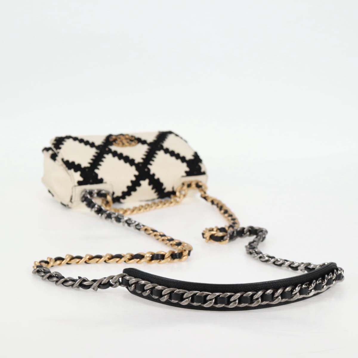 Chanel White Leather Chanel 19