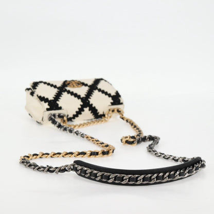 Chanel White Leather Chanel 19