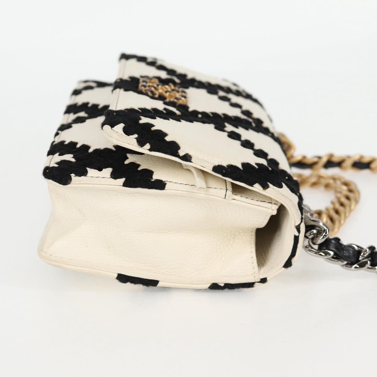 Chanel White Leather Chanel 19
