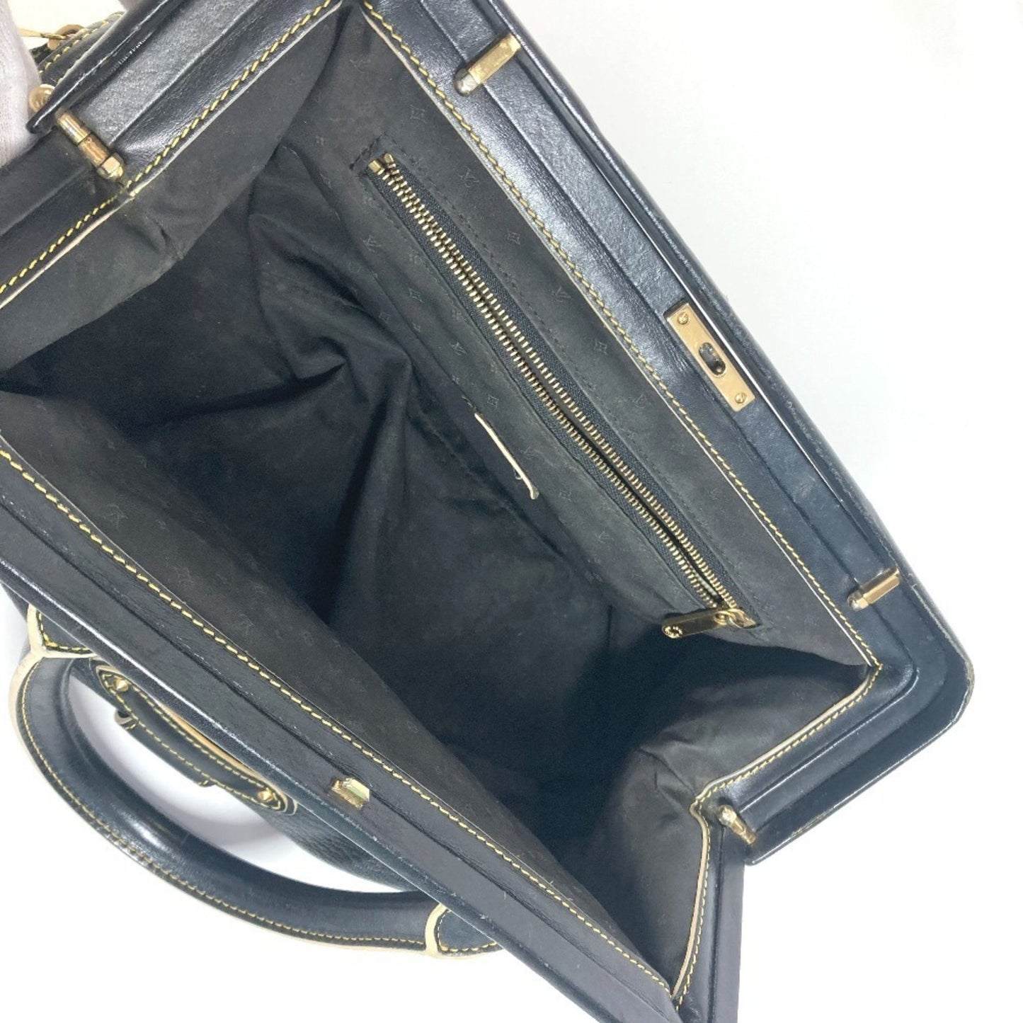Louis Vuitton Black Leather Suhali