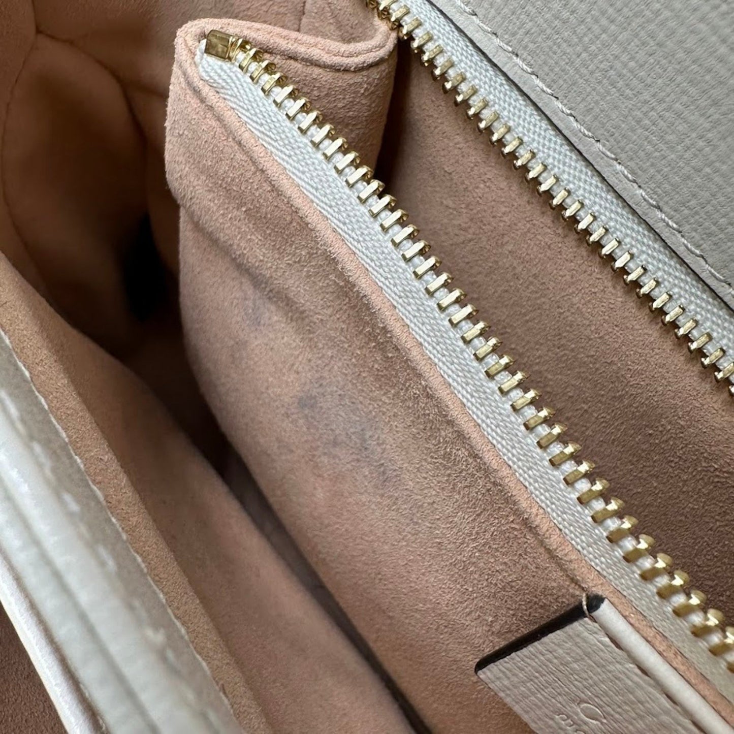 Gucci White Leather Horsebit