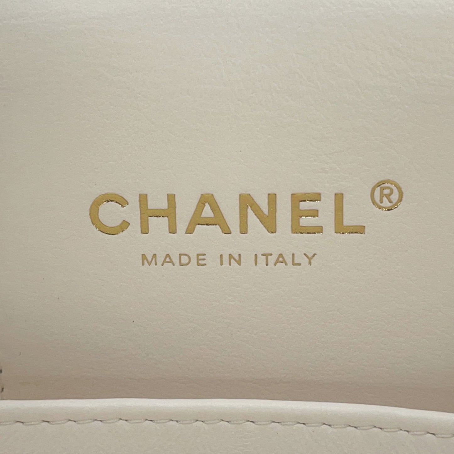 Chanel White Leather Vanity