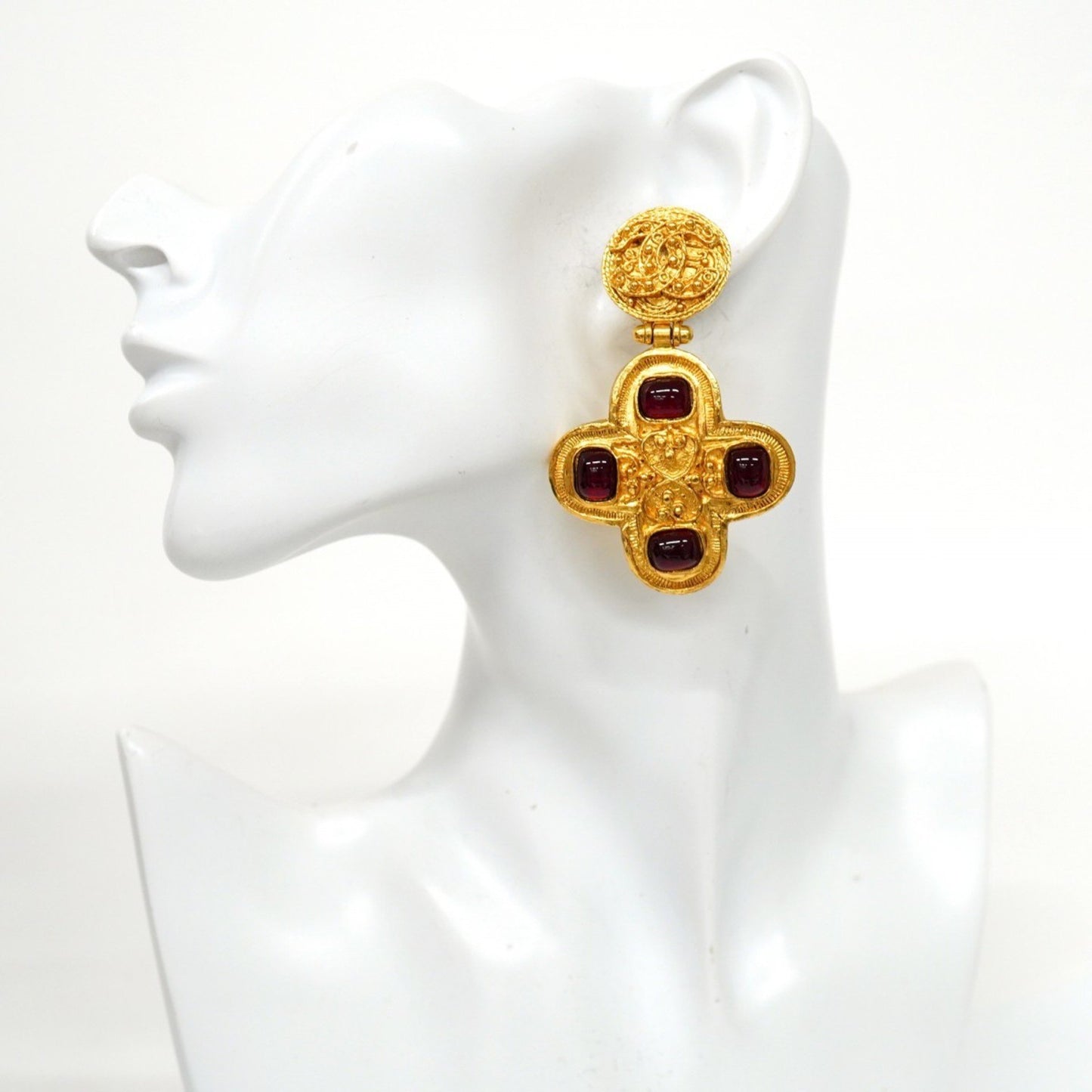 Chanel Gold Gold Plated Gripoix