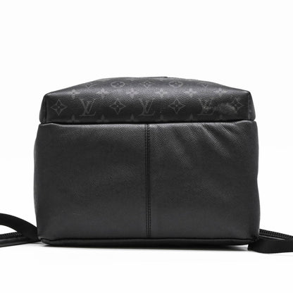 Louis Vuitton Black Canvas Discovery