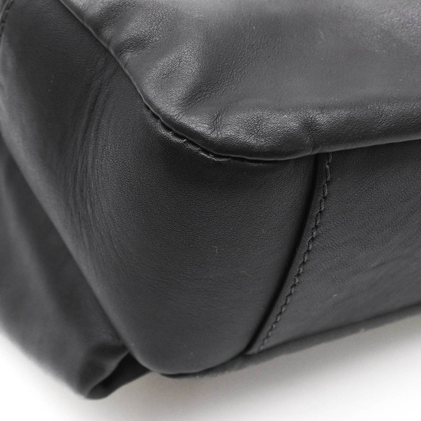 Louis Vuitton Black Leather V Line Cross