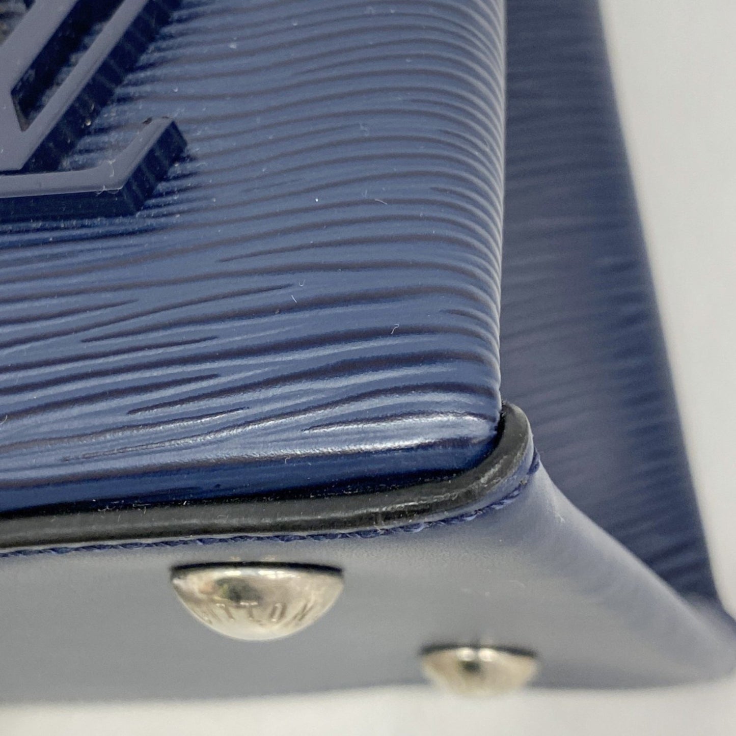 Louis Vuitton Blue Leather Kleber