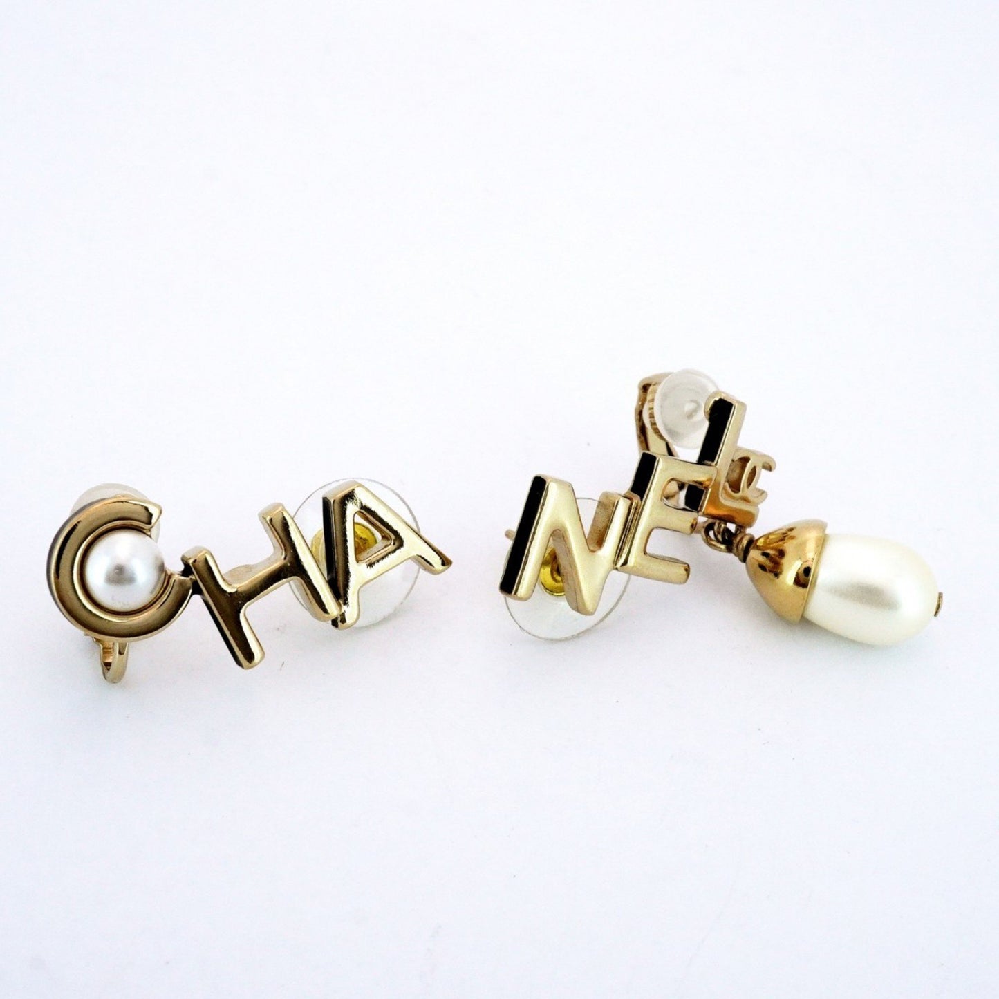 Chanel Gold Gold Plated Earring