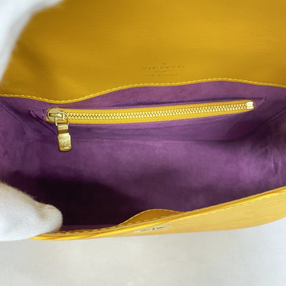 Louis Vuitton Yellow Leather Bushi