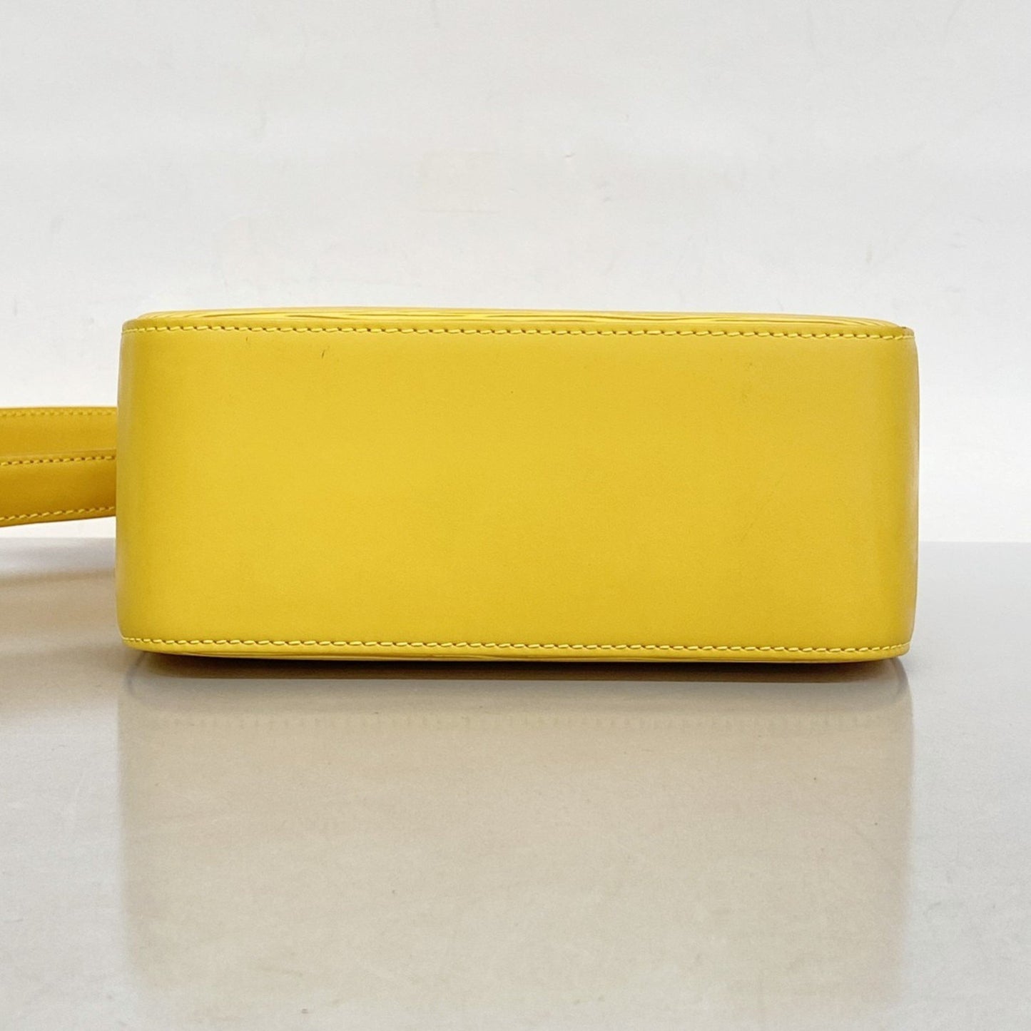 Louis Vuitton Yellow Leather Bushi
