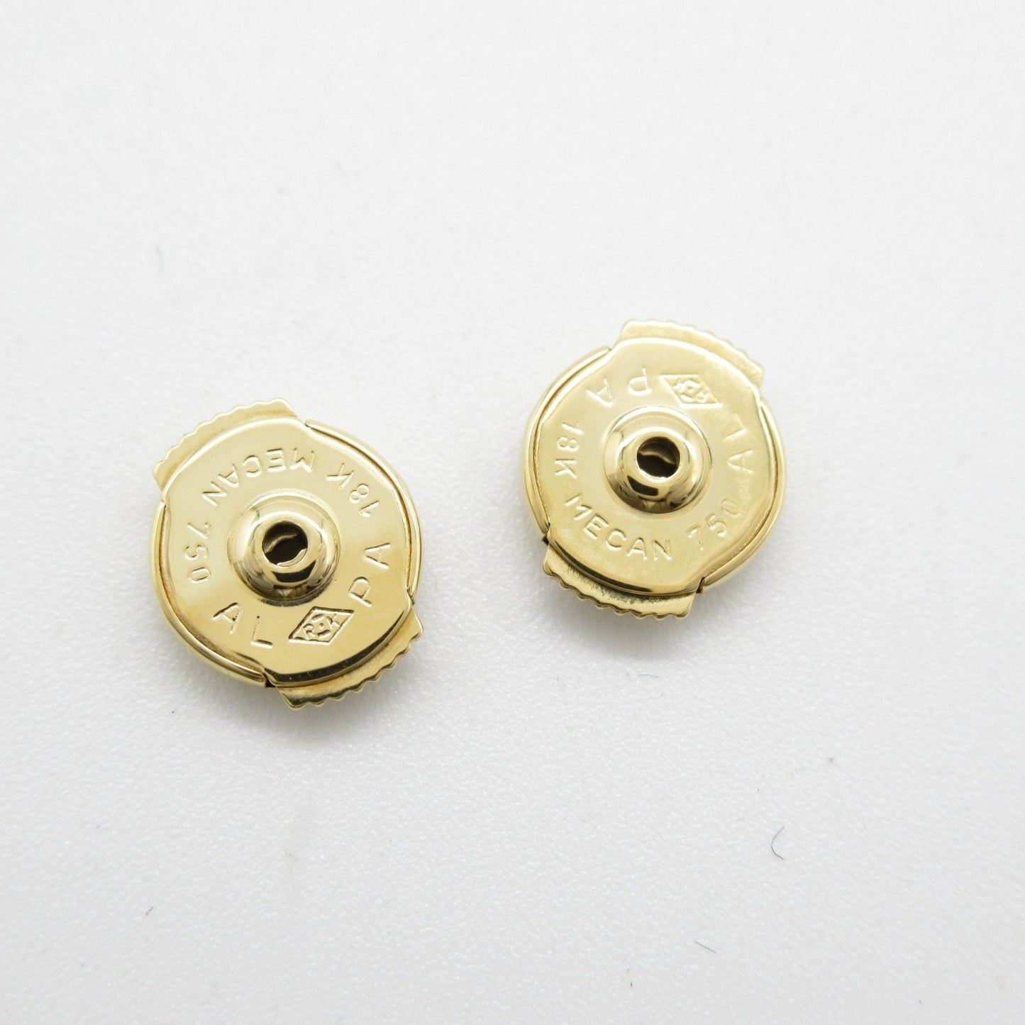 Cartier Gold Yellow Gold Earring