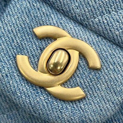 Chanel Blue Denim - Jeans Timeless