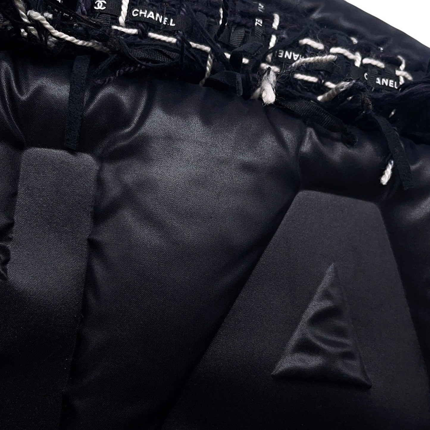 Chanel Black Nylon Doudoune