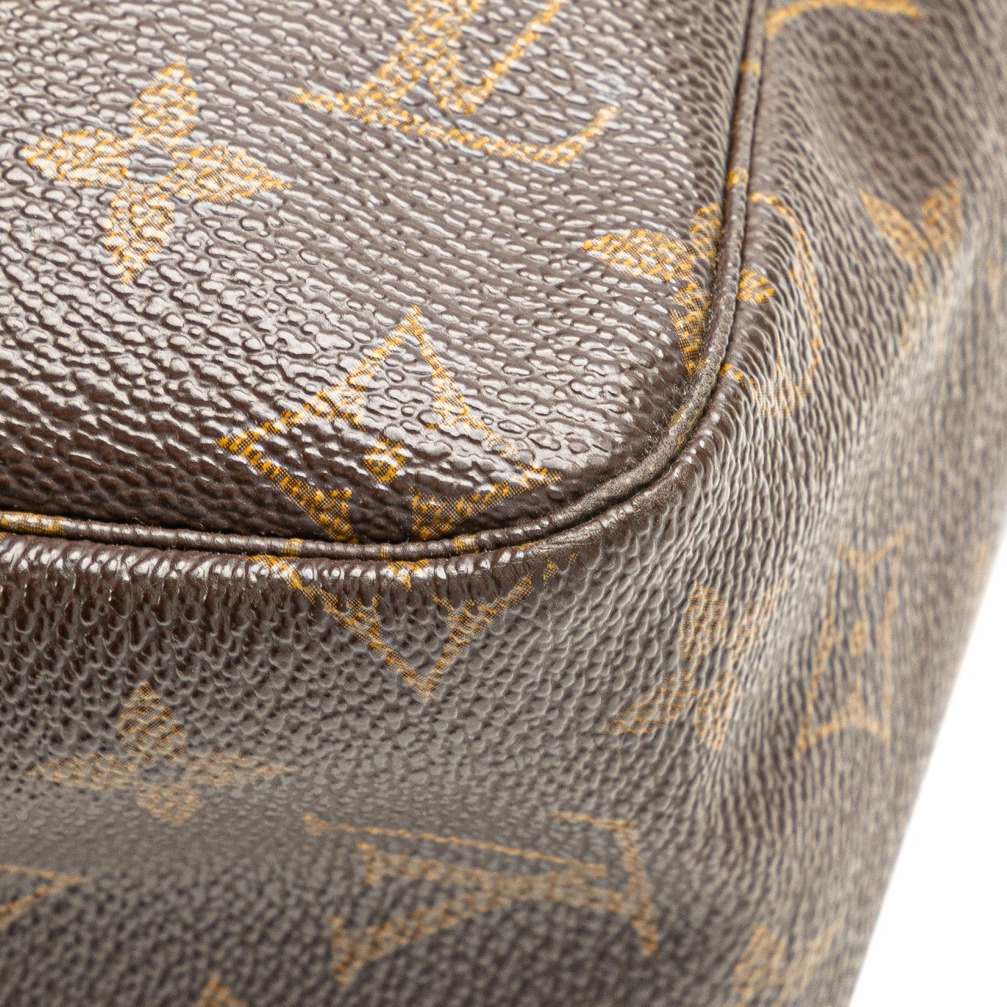 Louis Vuitton Monogram Trousse Toilette 28