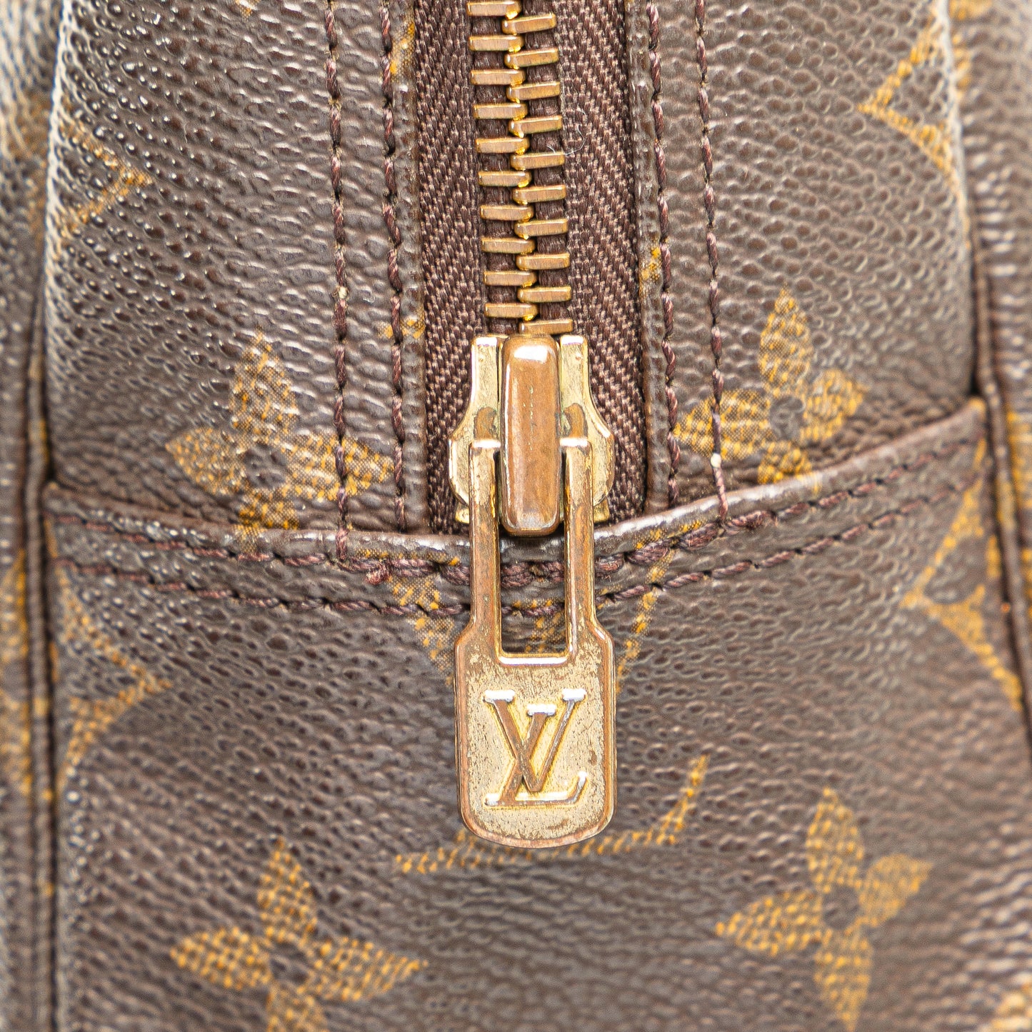Louis Vuitton Monogram Trousse Toilette 28