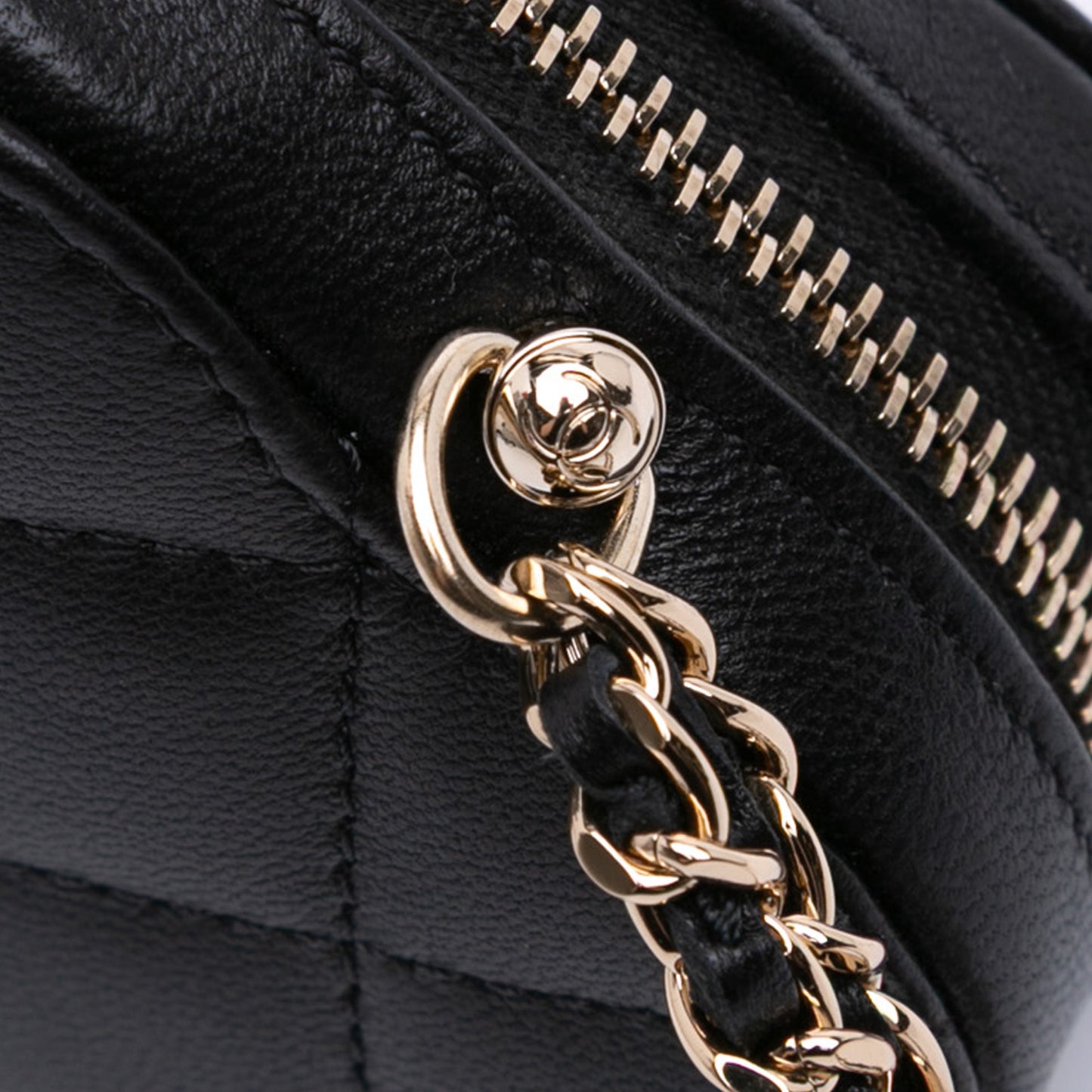 Chanel Lambskin Cc In Love Heart Necklace Bag