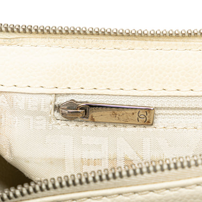 Chanel Caviar Perforated Pulley Shoulder Bag (21226)