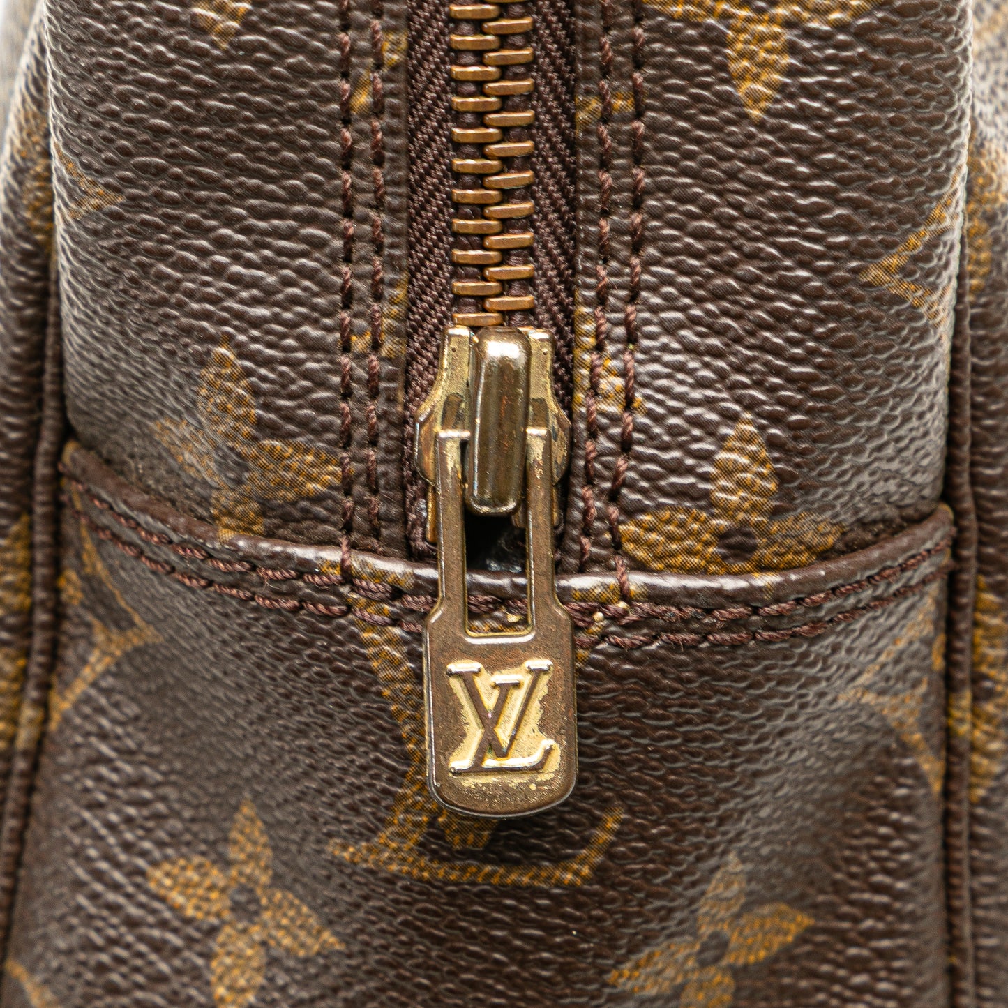 Louis Vuitton Monogram Trousse Toilette 28