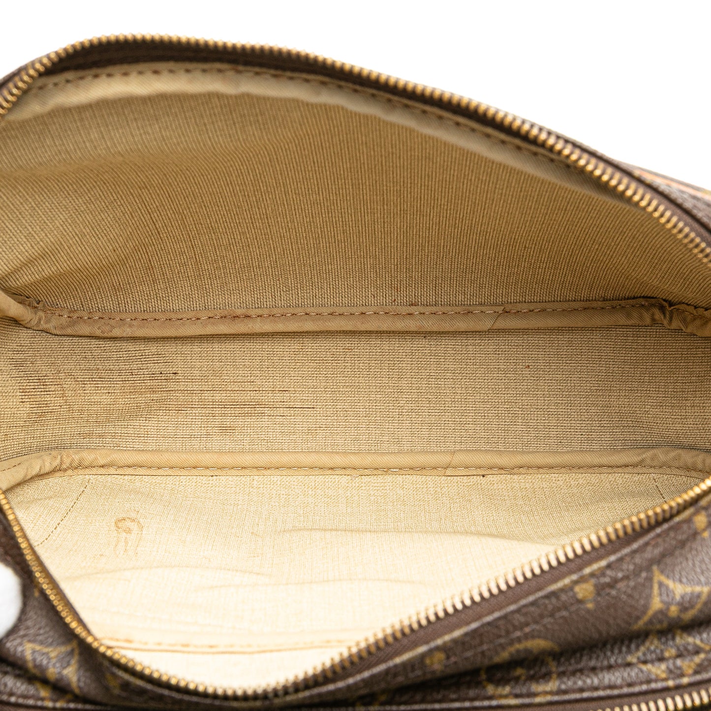 Louis Vuitton Monogram Reporter Pm