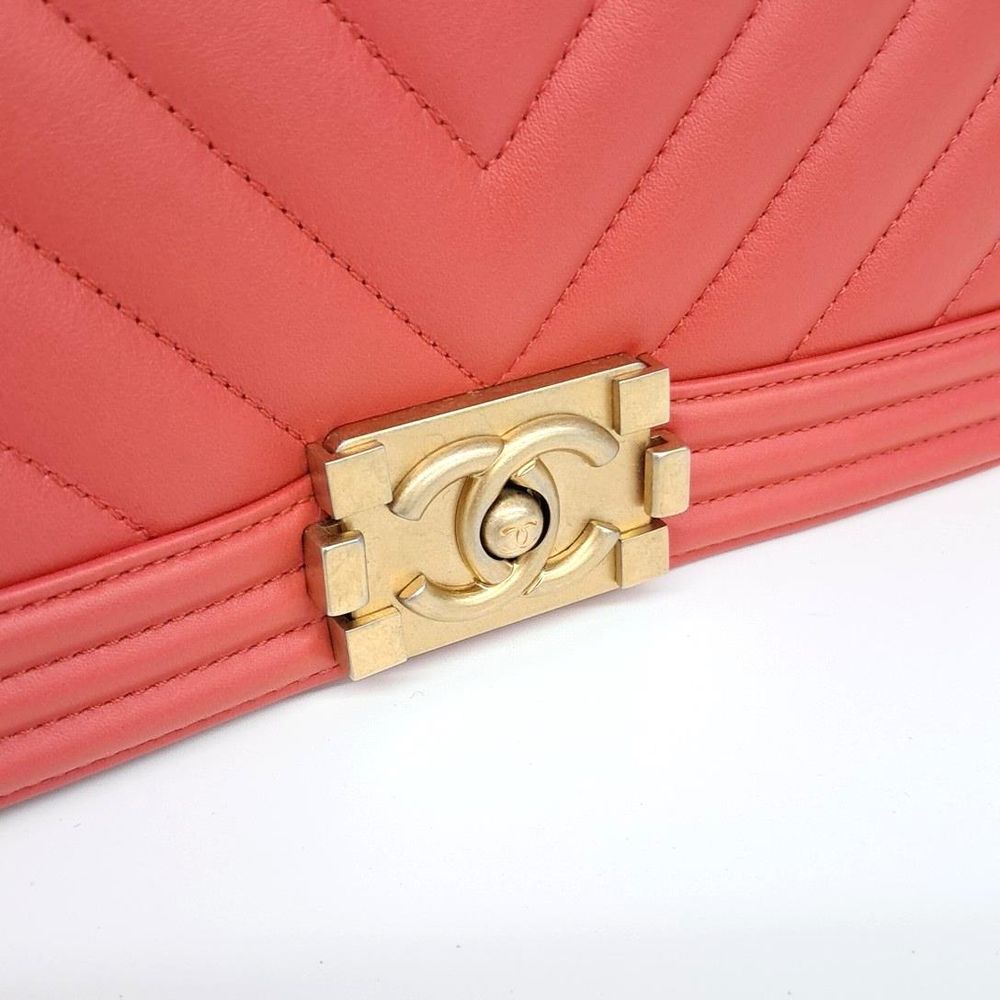 Chanel Chevron Boy Bag Medium (1028929)