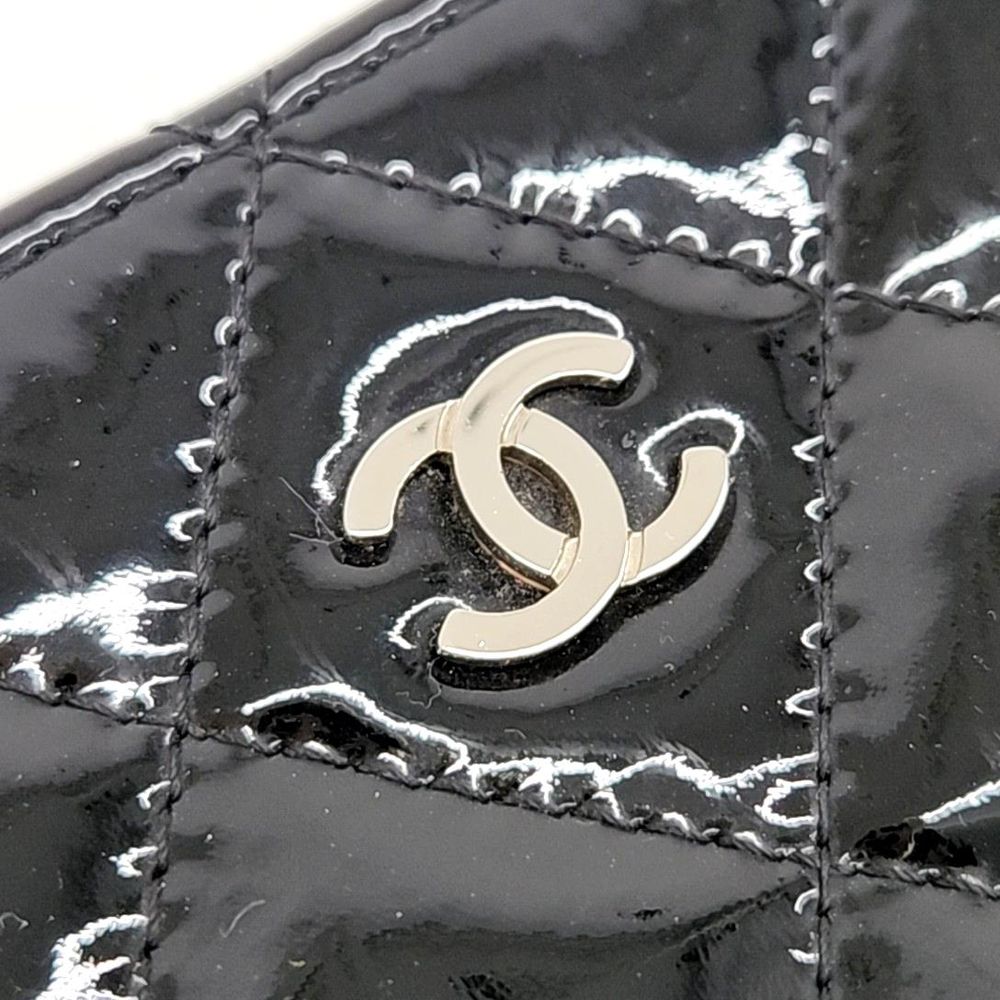 Chanel Patent Clutch New Medium (9371959)