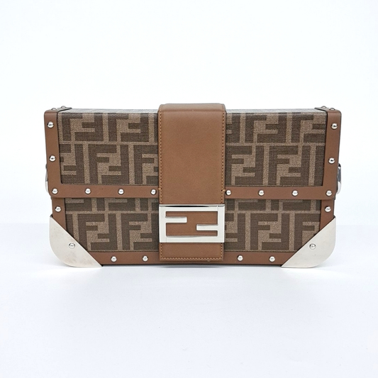 Fendi Baguette Trunk Bag (7va498) (10048053)