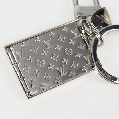 Louis Vuitton Monogram Lv Envelope Key Holder Metal Silver M01296