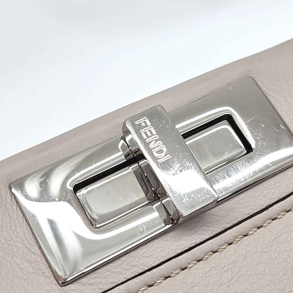 Fendi Peekaboo Medium (8bn290) With Strap (2142877)