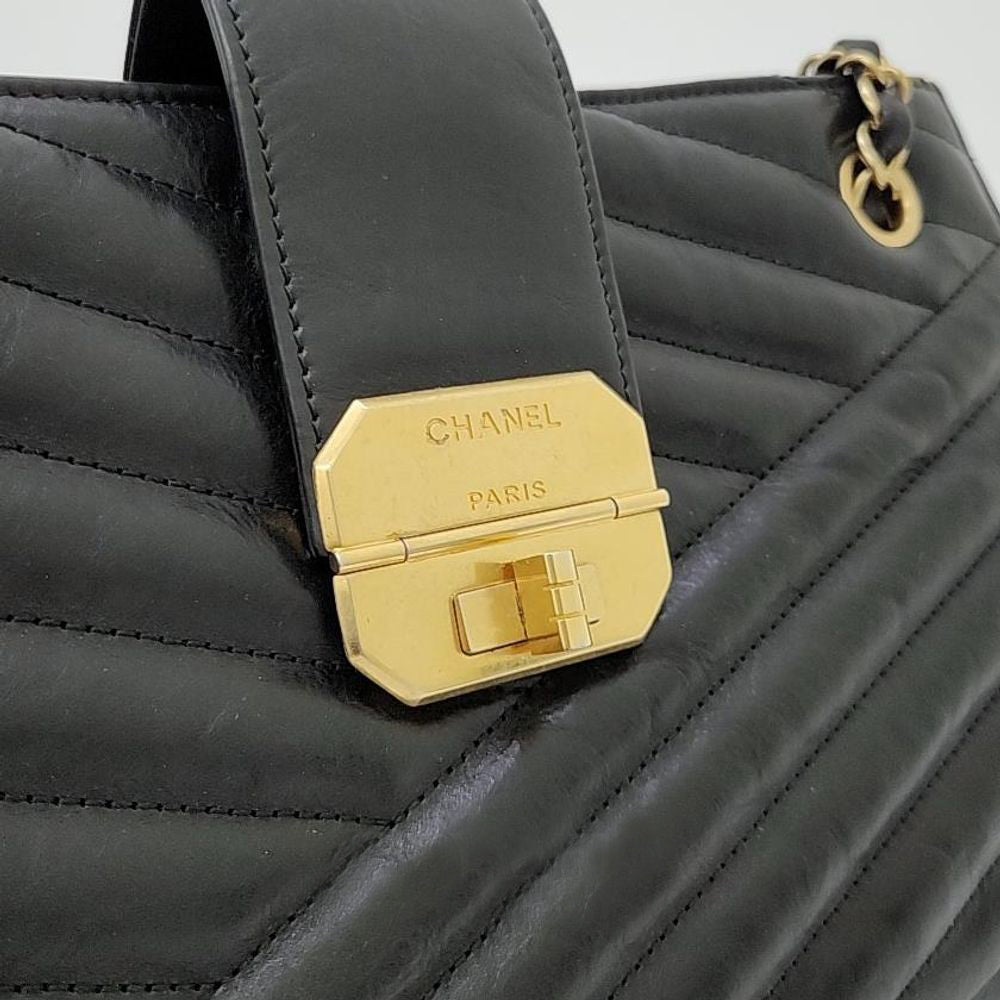 Chanel Chain Shoulder Bag A66840 (1369498)