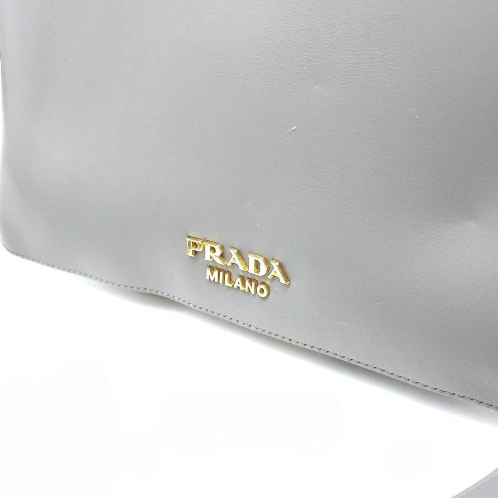 Prada New Calf Shoulder Bag (1bd208) (1221571)