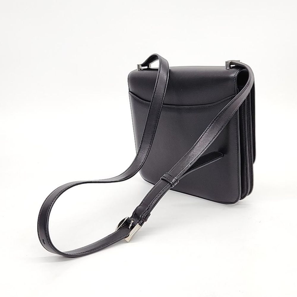 Hermès 2002 20 (d) (5889897)