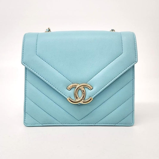 Chanel Chain Crossbody Bag (3728943)