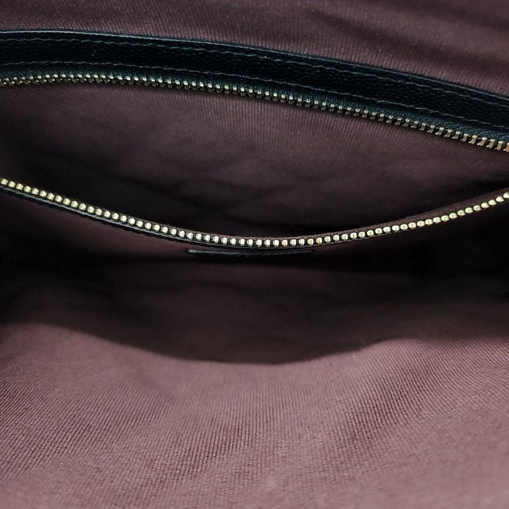 Chanel Caviar Clutch New Medium (6332720)