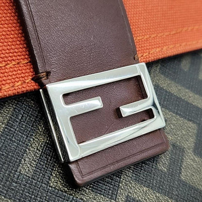 Fendi Baguette Pouch (6704724)