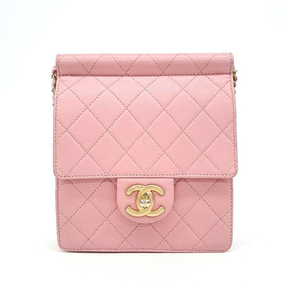 Chanel Pearl-embellished Chain Crossbody Bag (9175559)