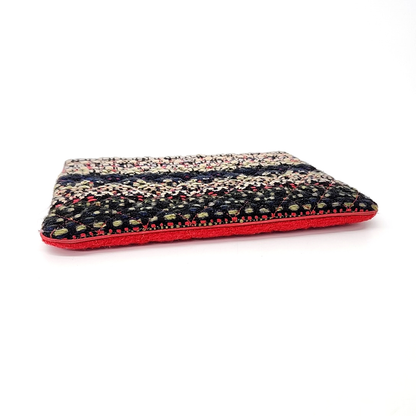 Chanel Charm Decorated Tweed Clutch New Medium (10117147)