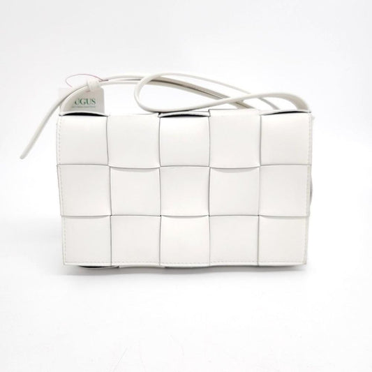 Bottega Veneta Cassette Bag (8698591)