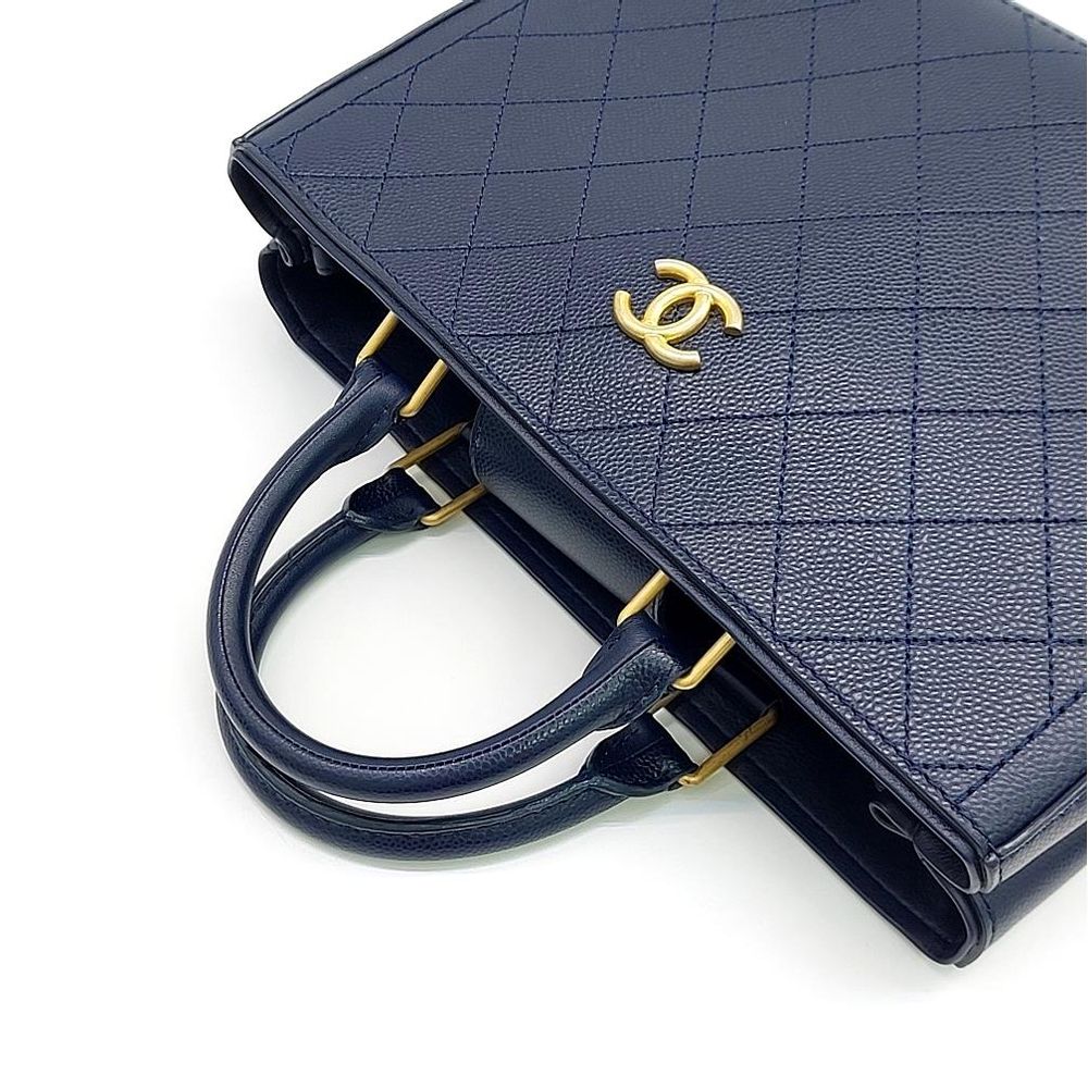 Chanel Caviar Tote Bag (5563362)