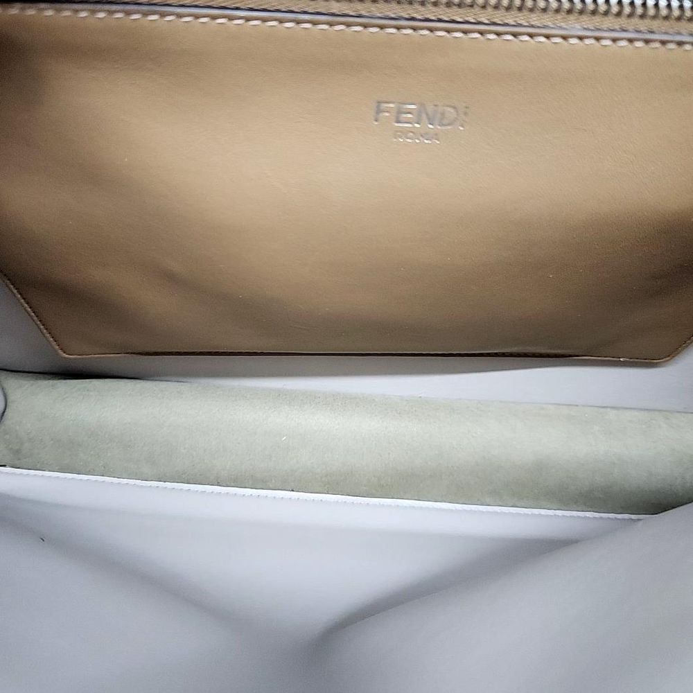 Fendi Pikabu I See U Medium (7va529) (3910672)