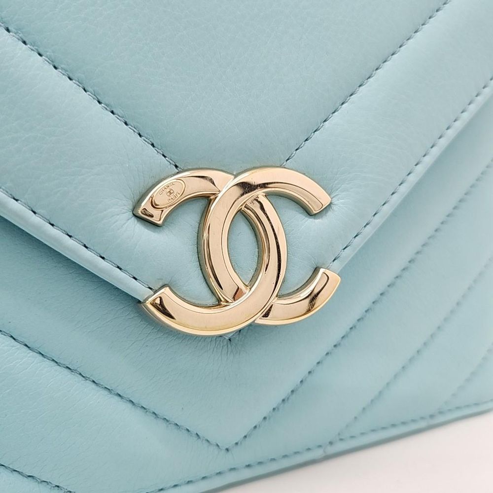 Chanel Chain Crossbody Bag (3728943)