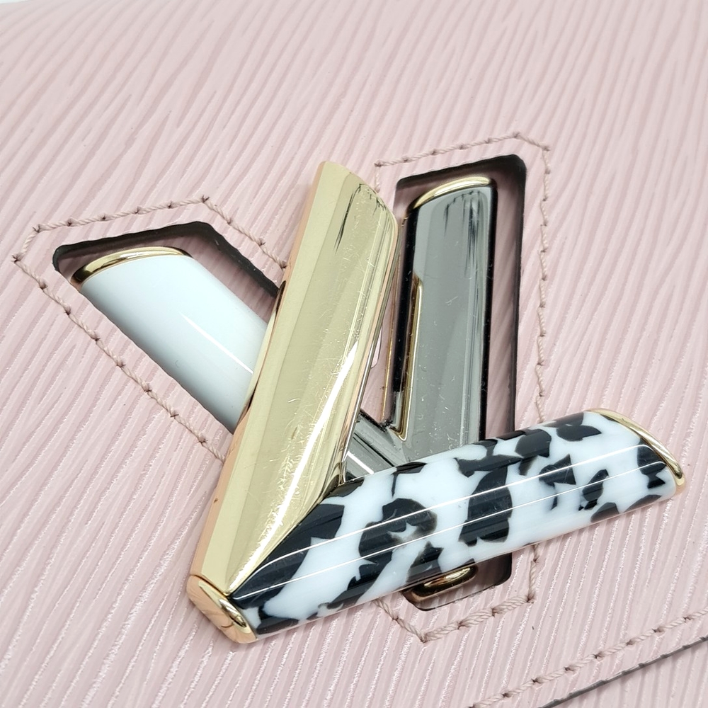 Louis Vuitton Epi Twist Pm (10046733)