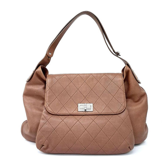 Chanel Caviar Shoulder Bag (9789851)