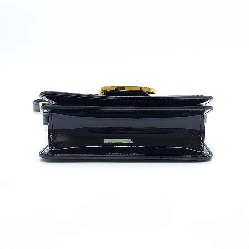 Fendi Calligraphy Shoulder Bag (4923638)