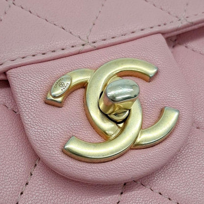 Chanel Pearl-embellished Chain Crossbody Bag (9175559)