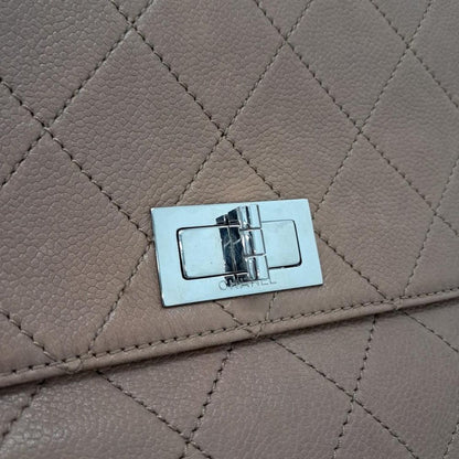 Chanel Caviar Shoulder Bag (9789851)