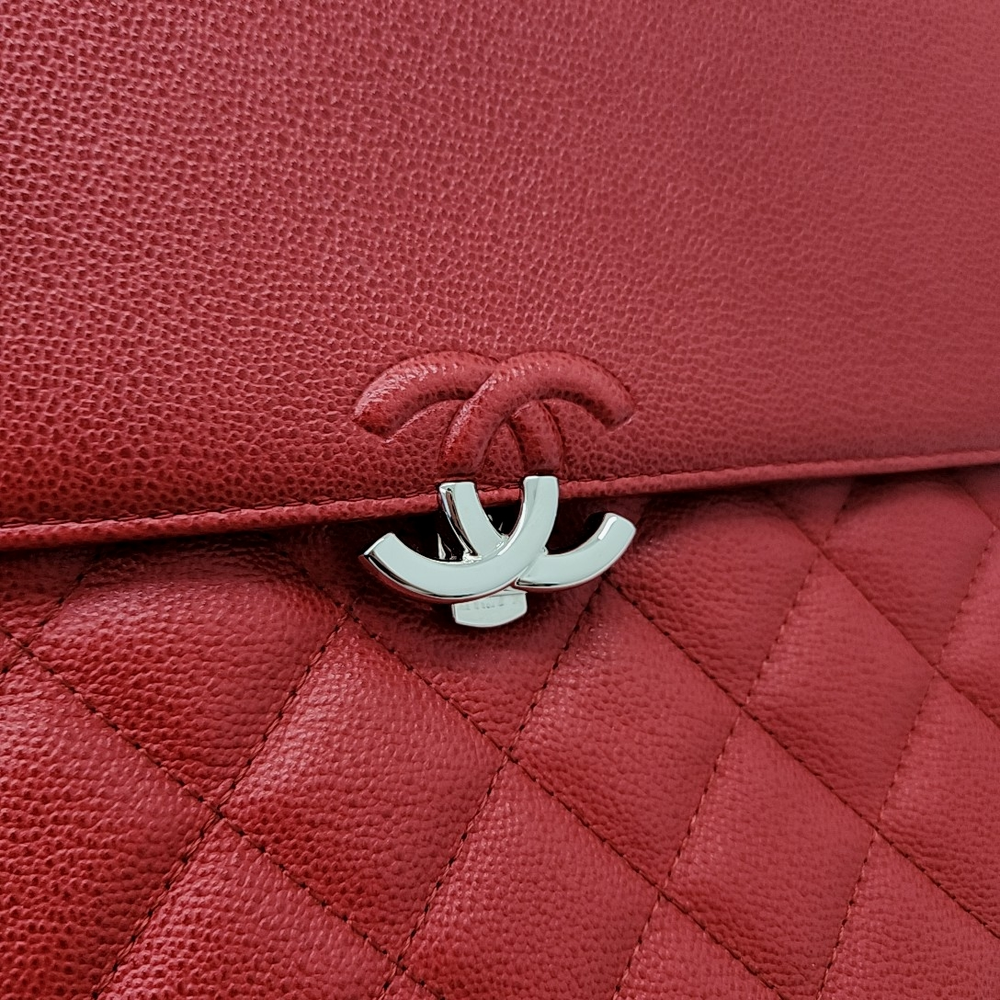 Chanel Caviar Flap Clutch New Medium (10058600)