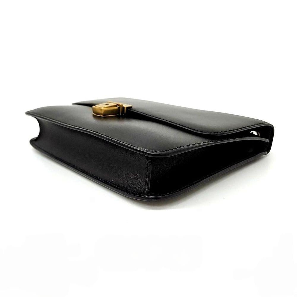 Saint Laurent Toque Shoulder Bag (6692965)