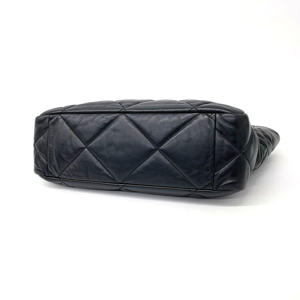 Chanel 19 Chain Shoulder Bag (4306122)