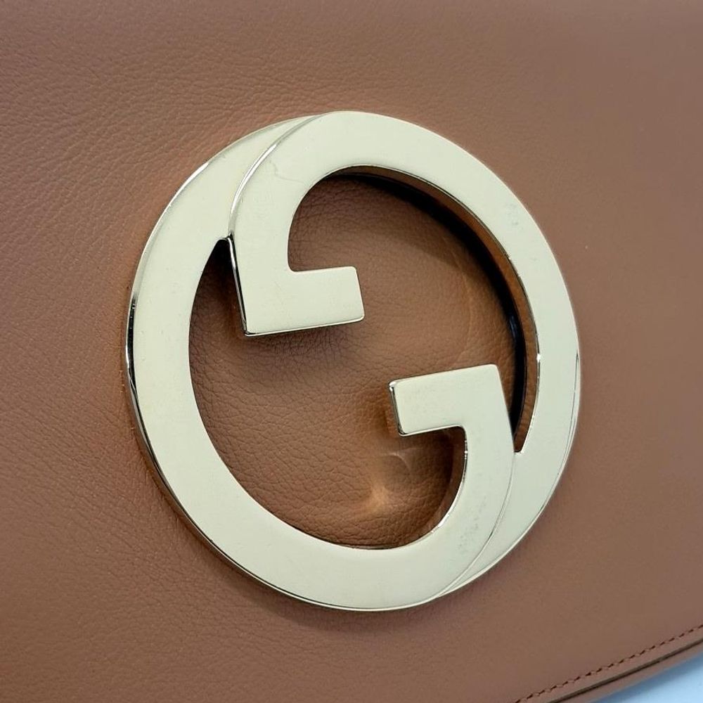 Gucci Blondie Shoulder Bag (699268) (9045657)