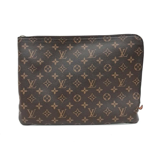 Louis Vuitton Etuille Voyage Clutch Mm (4932275)