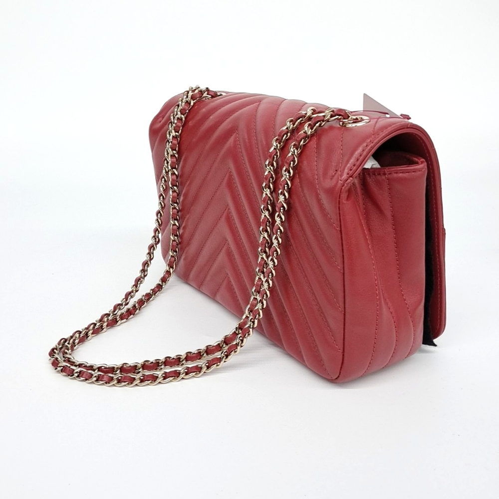 Chanel Chevron Chain Shoulder Bag (10019827)